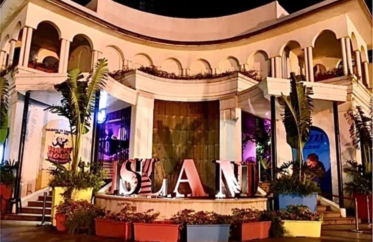 تاغويغ La Palazzo - Across Uptown Mall & Grand Hyatt Bgc المظهر الخارجي الصورة